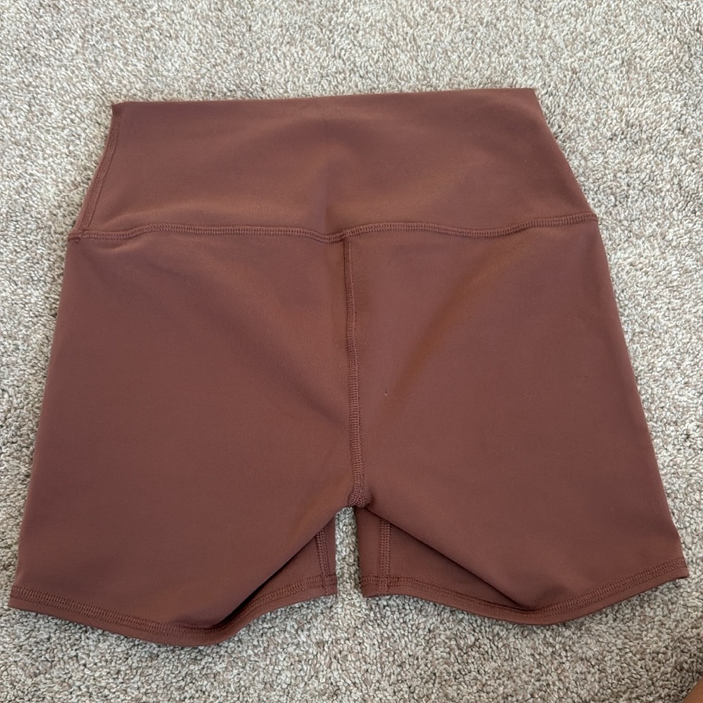 Alo yoga biker shorts - Picture 3 of 3